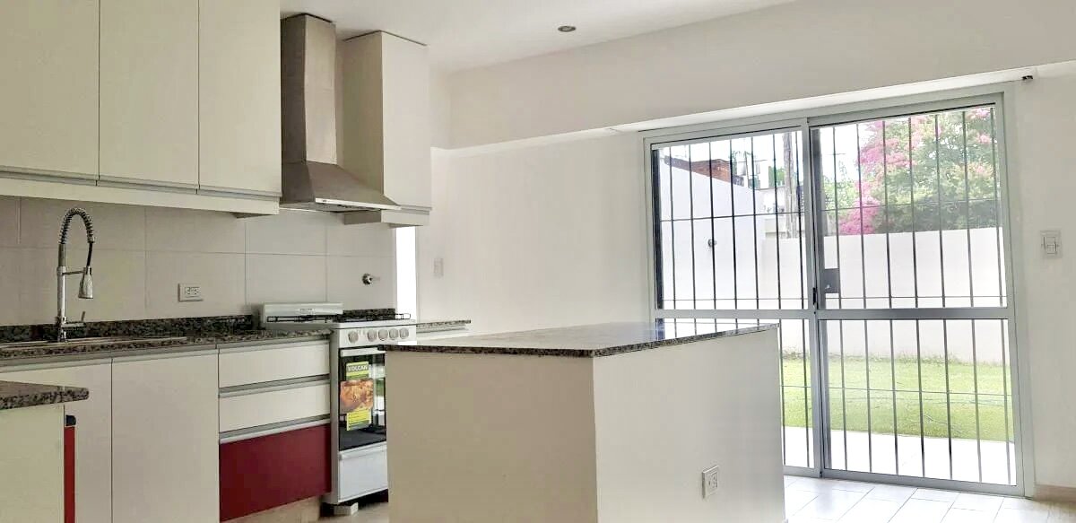 Casa a Estrenar 4 dormitorios - La Florida - 8