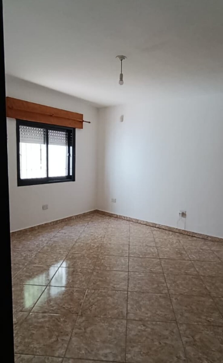 CASA 2 DORMITORIOS AMOBLADA CON JARDÍN Y COCHERA - 35