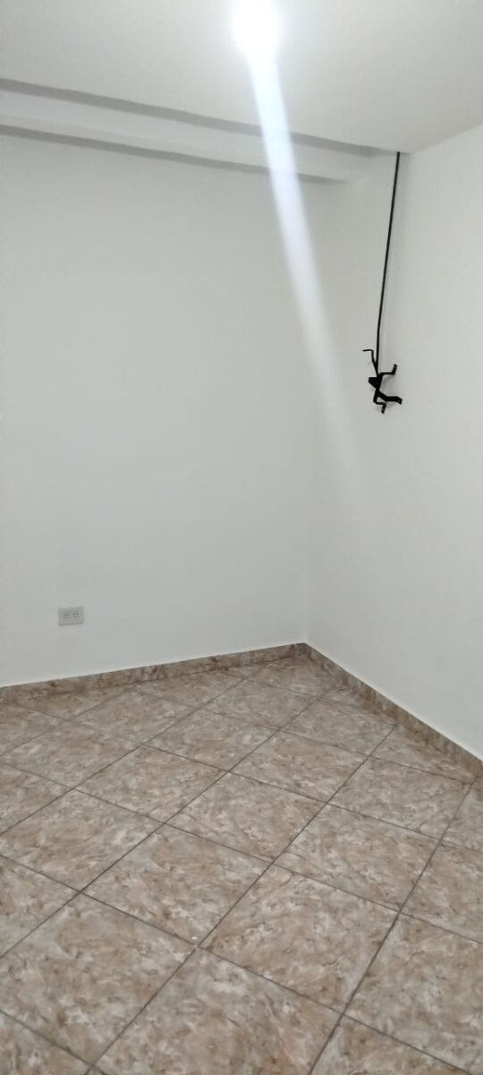 CASA 2 DORMITORIOS AMOBLADA CON JARDÍN Y COCHERA - 34