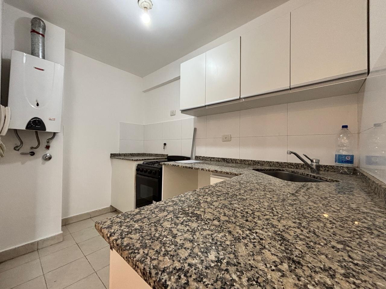 ALQUILER de departamento 1 dormitorio en Barrio General Paz - Imagen 7
