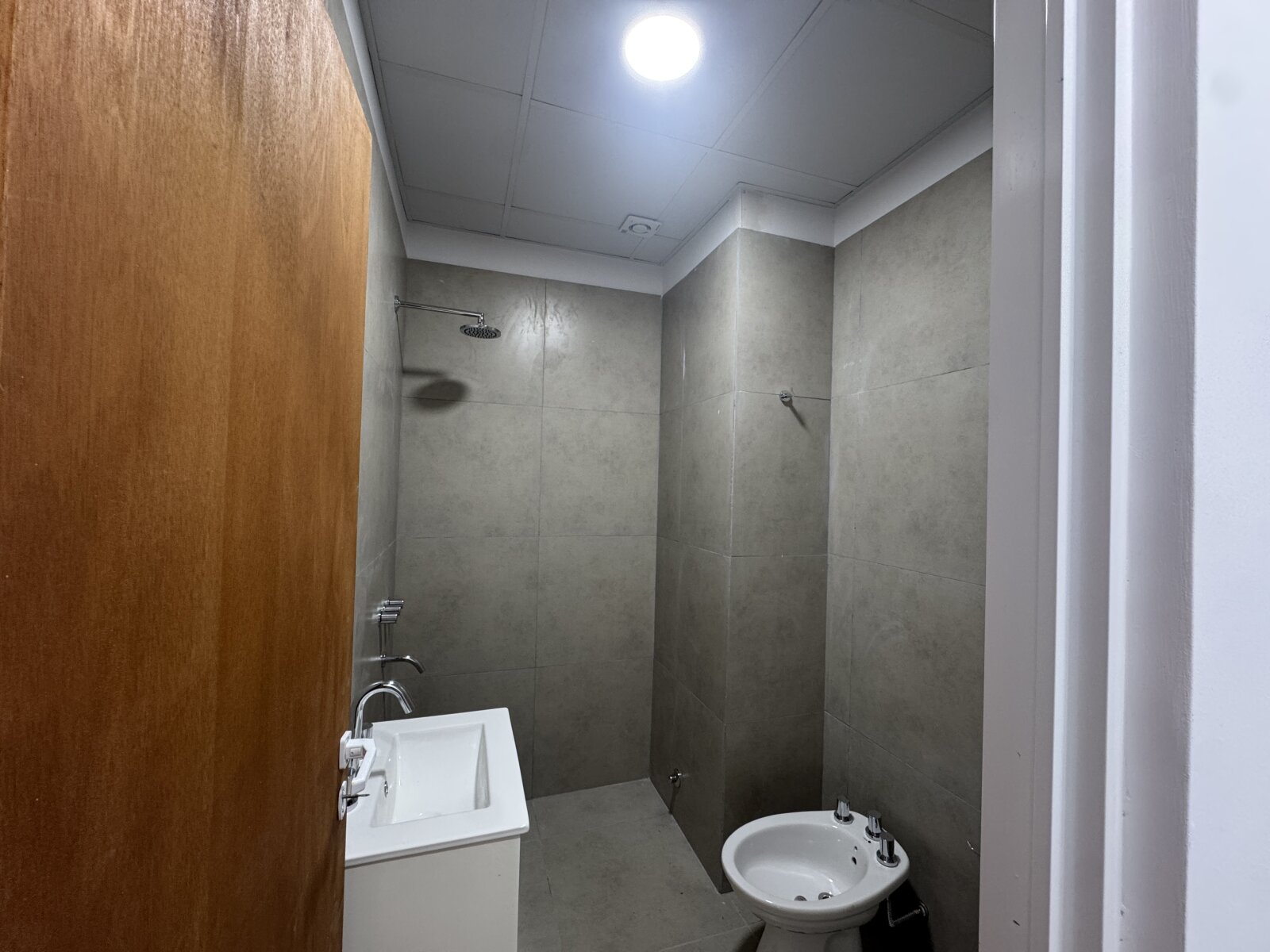 Nave Industrial y Logística de 1.700 m2 en Alquiler - Camino Imperiale 2487 - 6