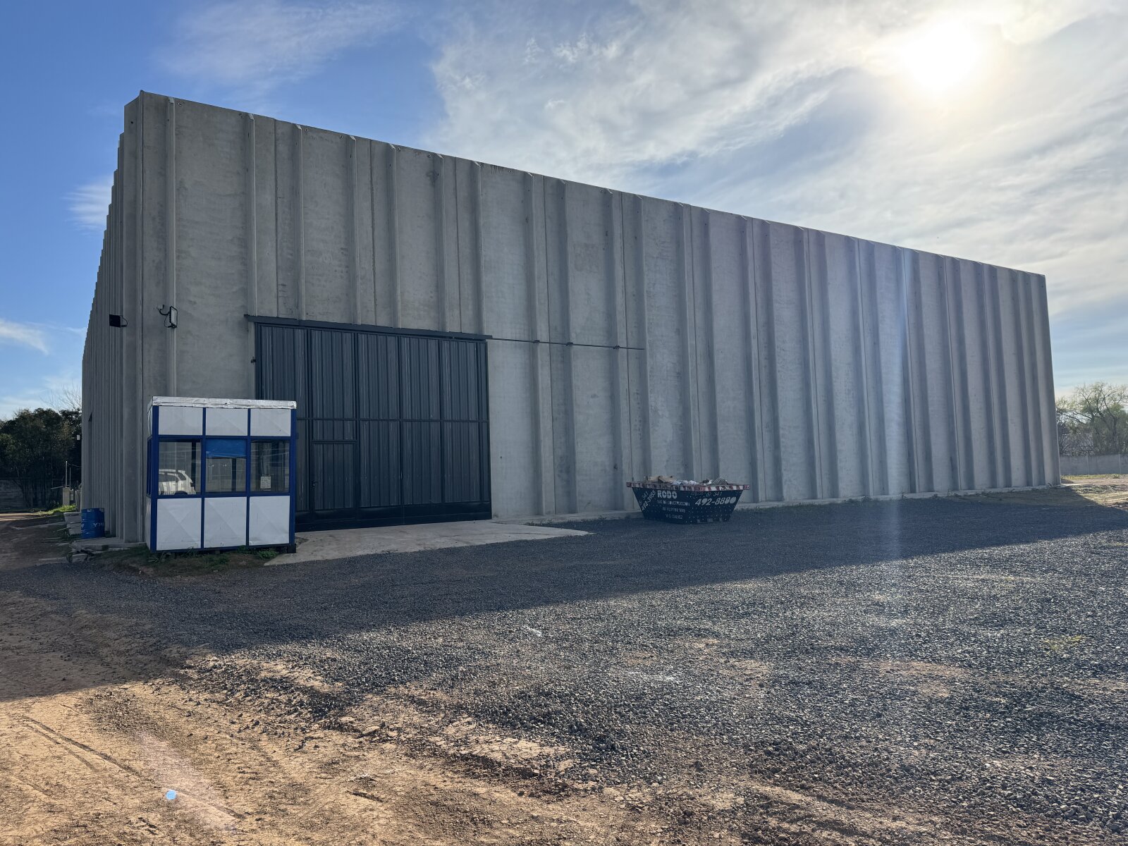 Nave Industrial y Logística de 1.700 m2 en Alquiler - Camino Imperiale 2487 - 2