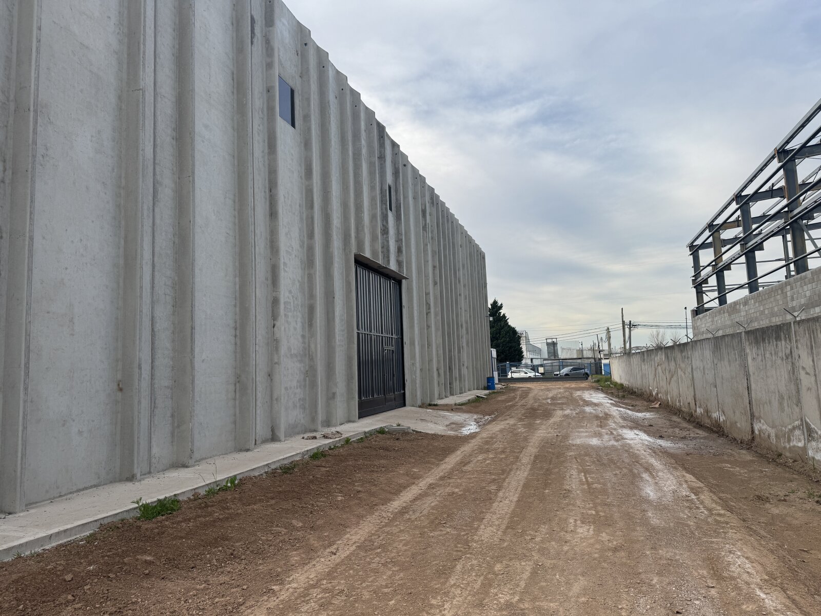 Nave Industrial y Logística de 1.700 m2 en Alquiler - Camino Imperiale 2487 - 12