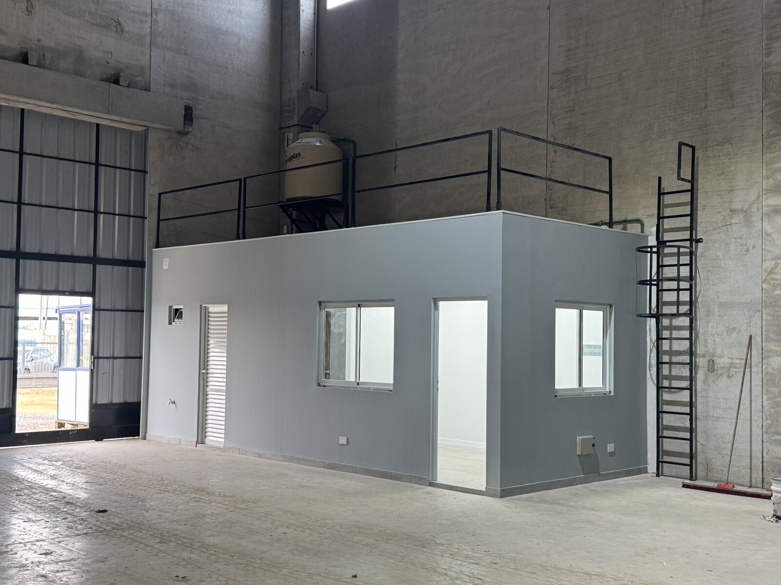 Nave Industrial y Logística de 1.700 m2 en Alquiler - Camino Imperiale 2487 - 5