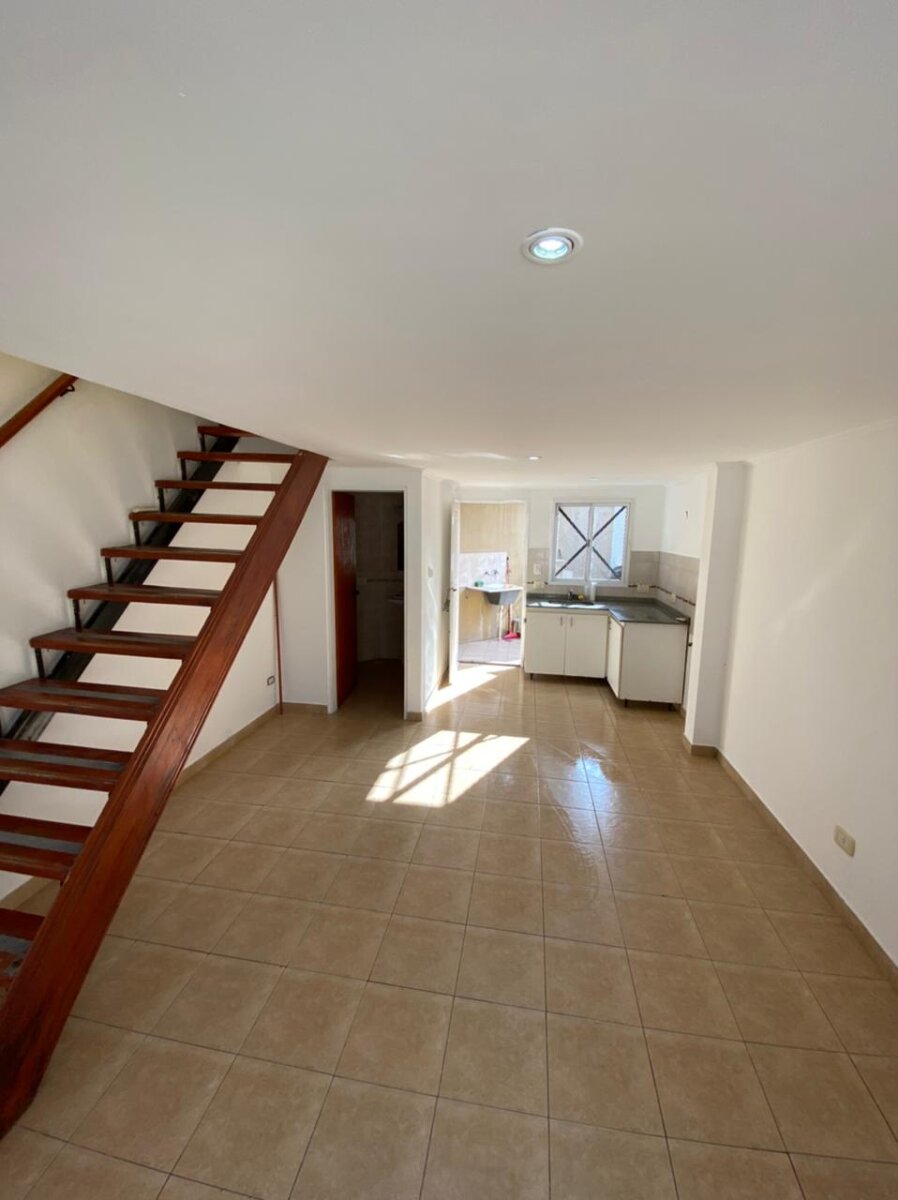 Departamento 2 ambientes en Florencio Varela centro! con cochera! — foto 4