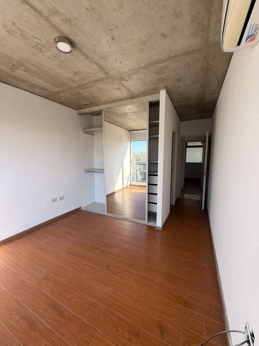 Departamento dúplex de dos dormitorios en alquiler - 6