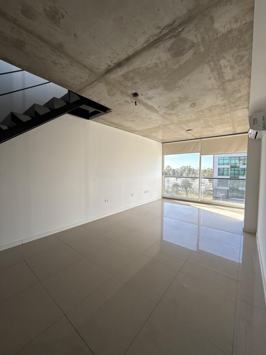 Departamento dúplex de dos dormitorios en alquiler - 3