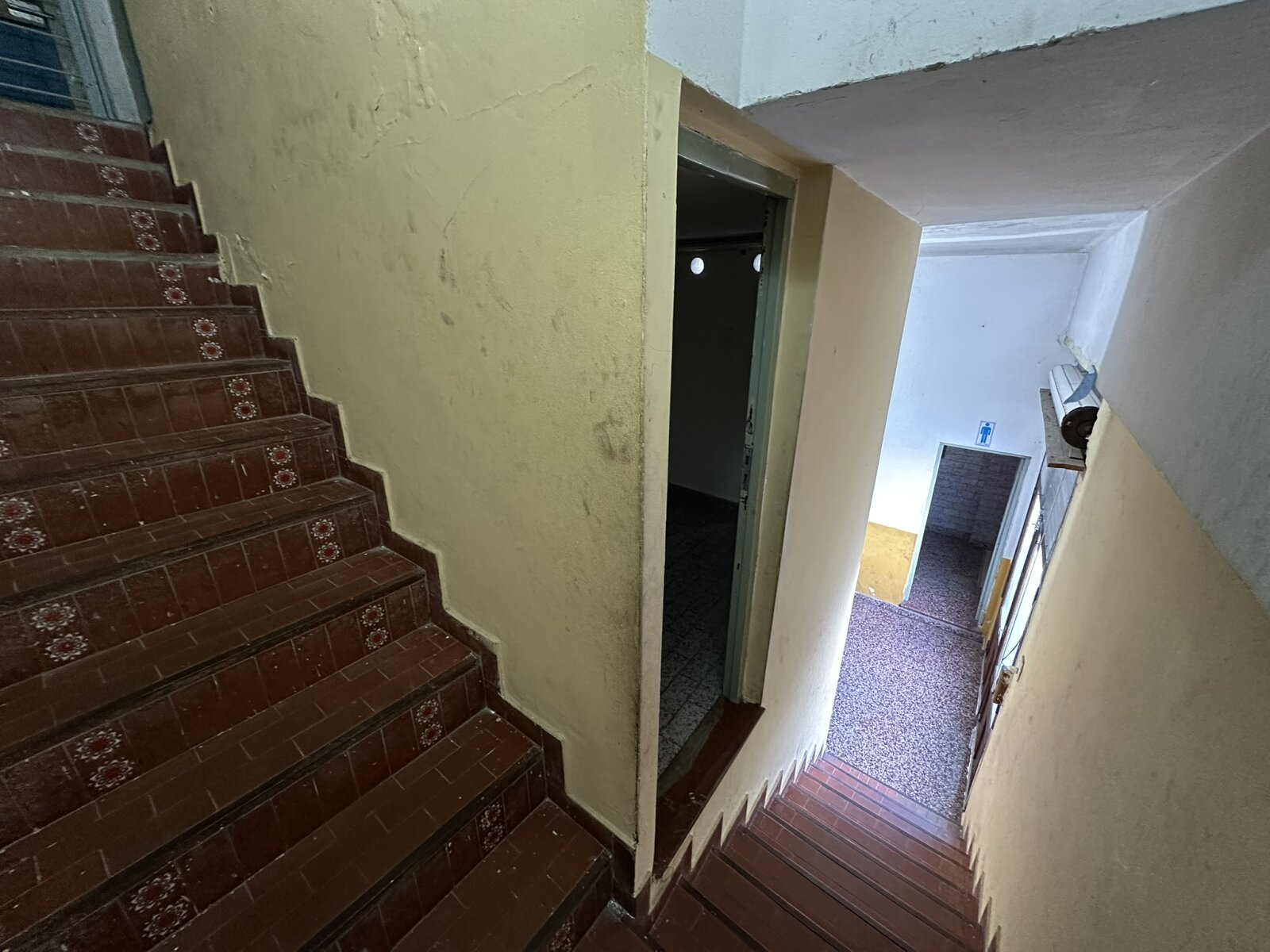LOCAL COMERCIAL PLANTA ALTA - 25