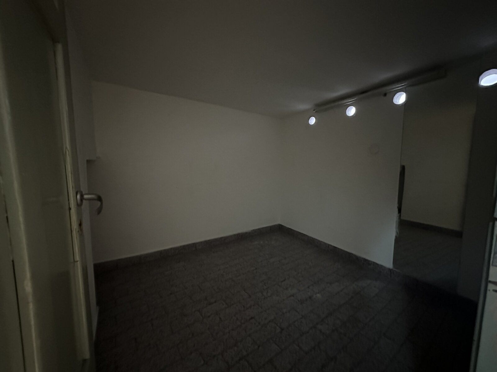 LOCAL COMERCIAL PLANTA ALTA - 26
