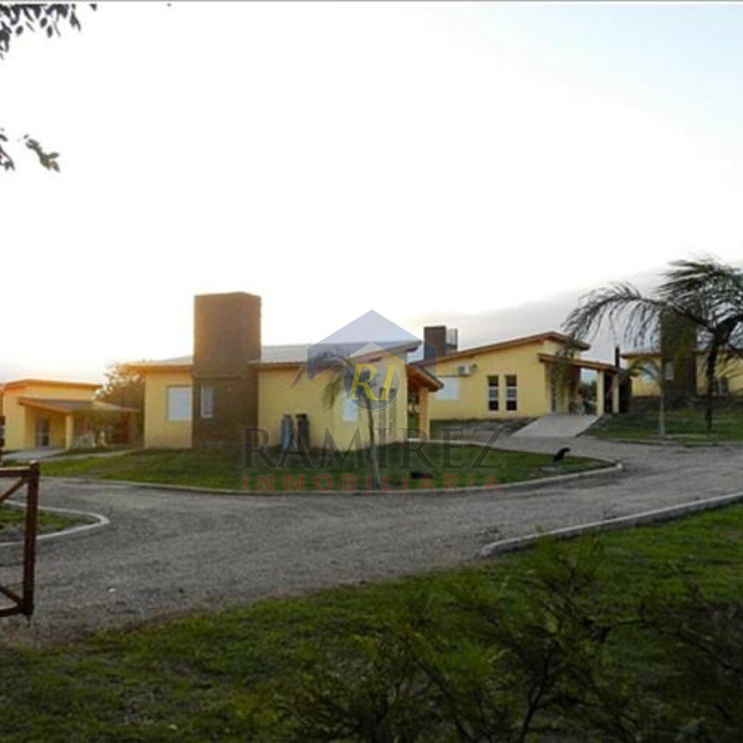 Complejo de Cabañas en Villa Rumipla - Imagen 9