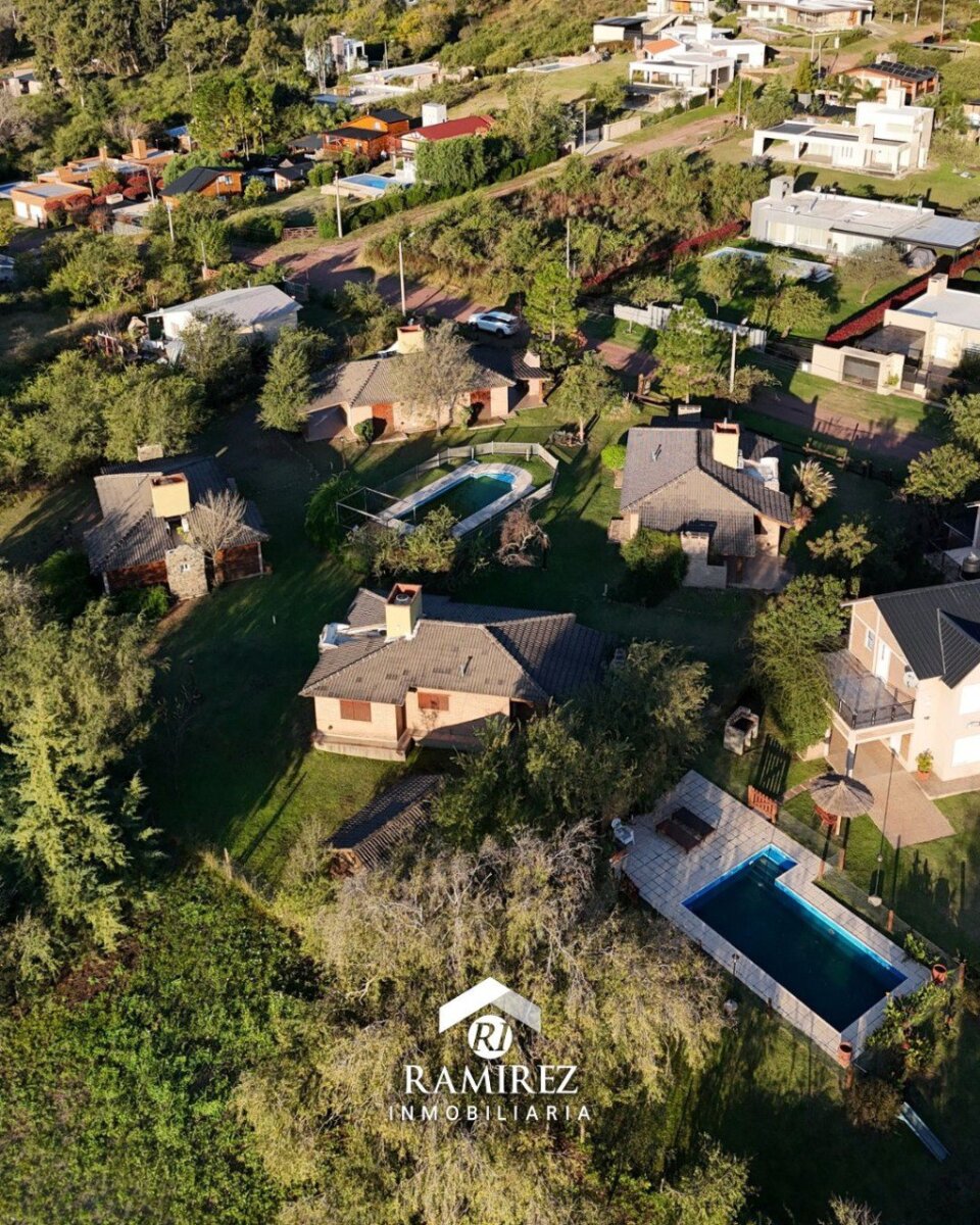 Complejo de Cabañas en Villa del Dique - Imagen 27