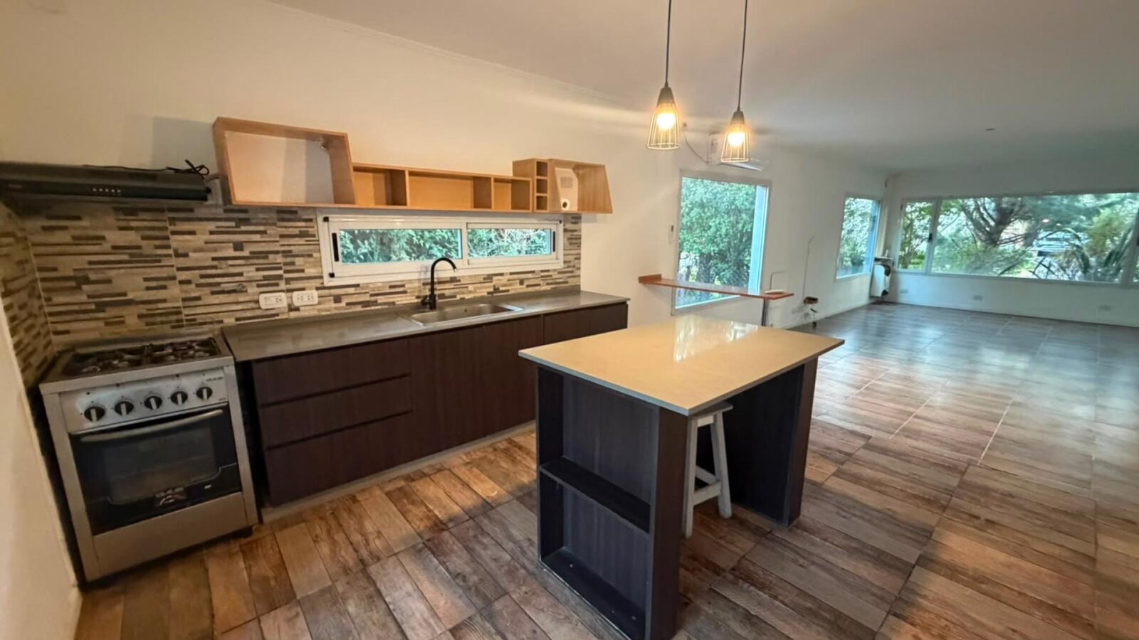 CASA en oportunidad Los Tilos
