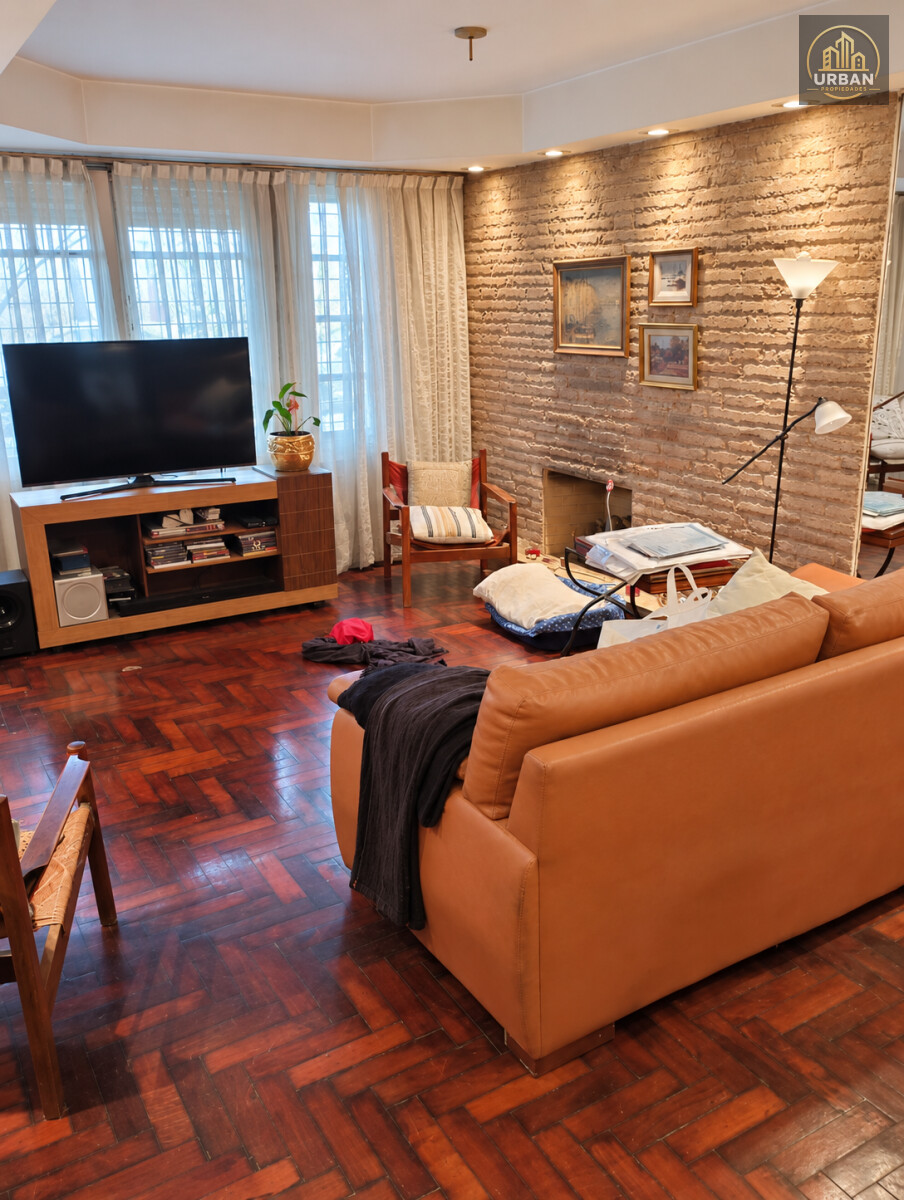 Venta Casa de 3 dormitorios con garaje y terraza — foto 2