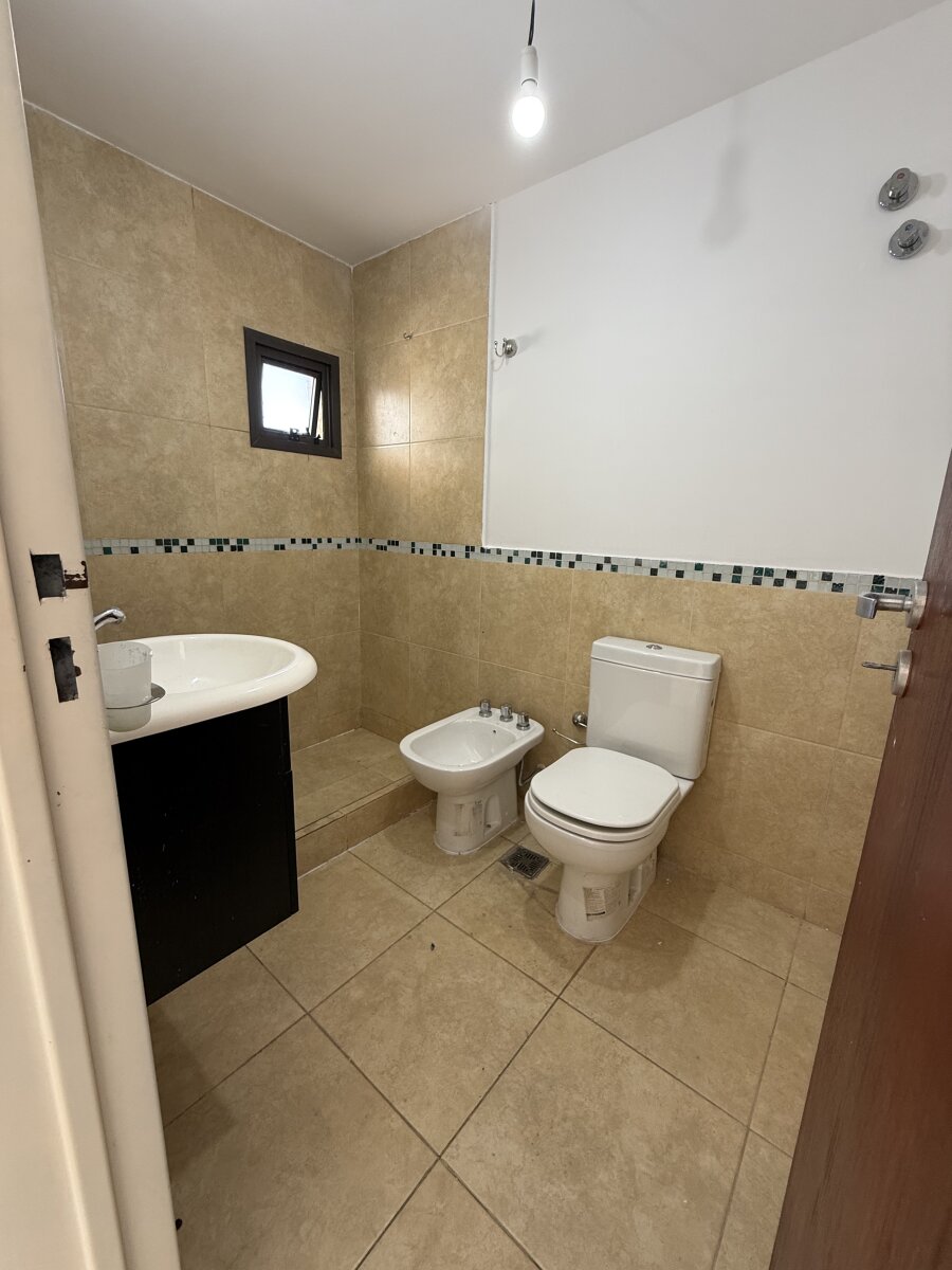 Venta Duplex 3 dormitorios con cochera y patio amplio en Docta Avenida - Imagen 8
