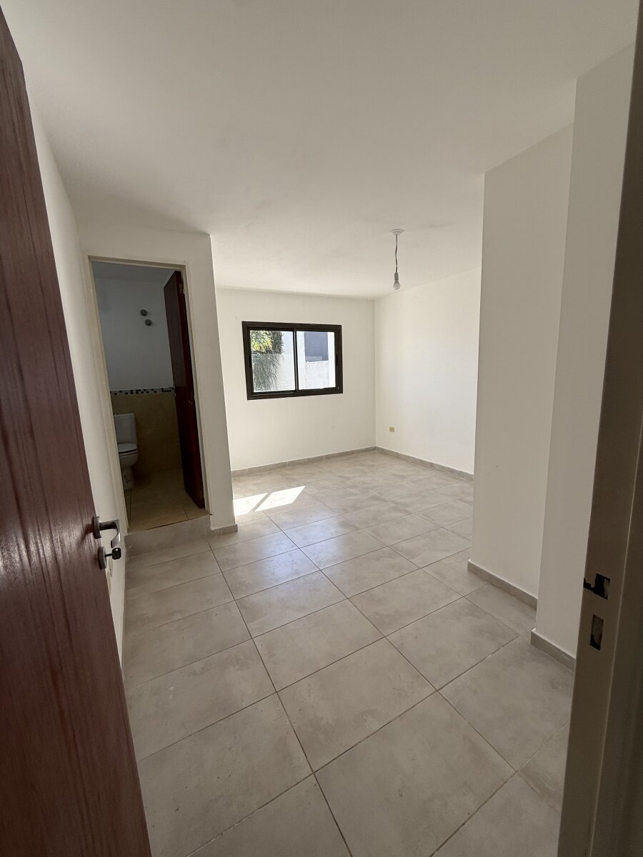 Venta Duplex 3 dormitorios con cochera y patio amplio en Docta Avenida - Imagen 6
