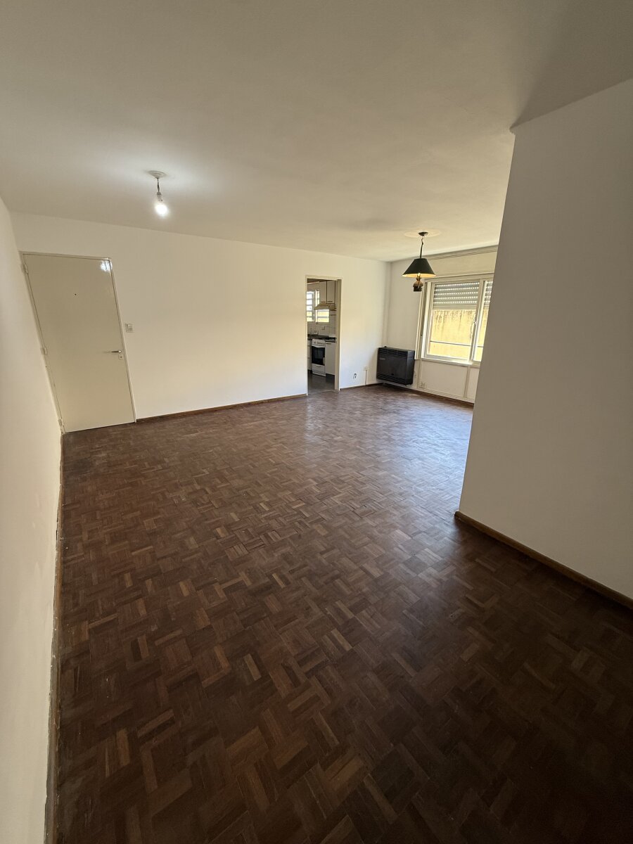 Venta Departamento 4 dormitorios 2 baños con Cochera en Cofico APTO CREDITO
