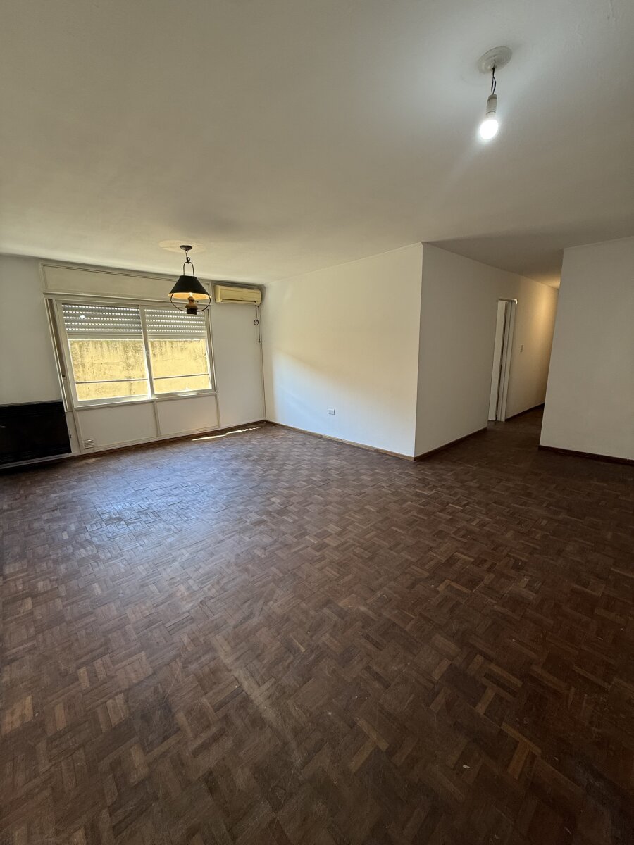 Venta Departamento 4 dormitorios 2 baños con Cochera en Cofico APTO CREDITO — foto 2