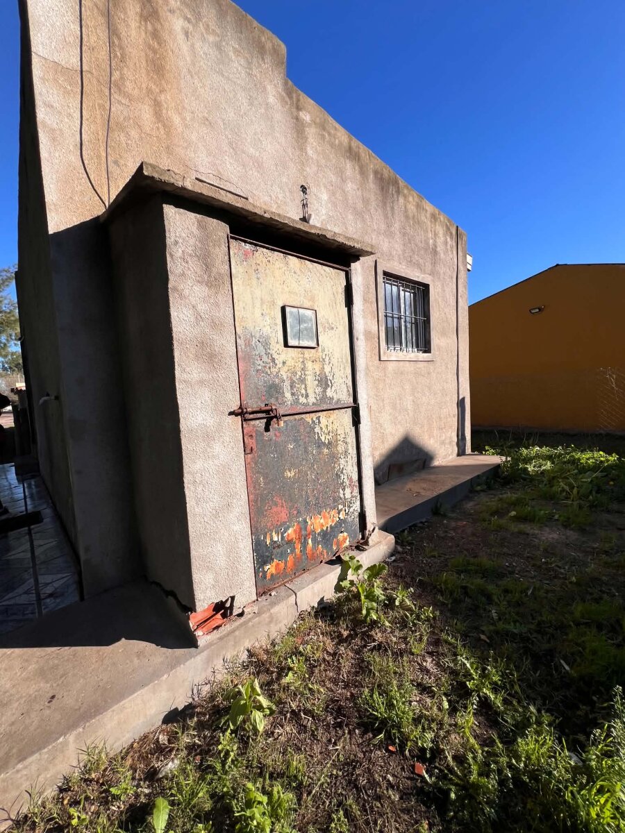Propiedad ubicada en Barrio Salinas - 11