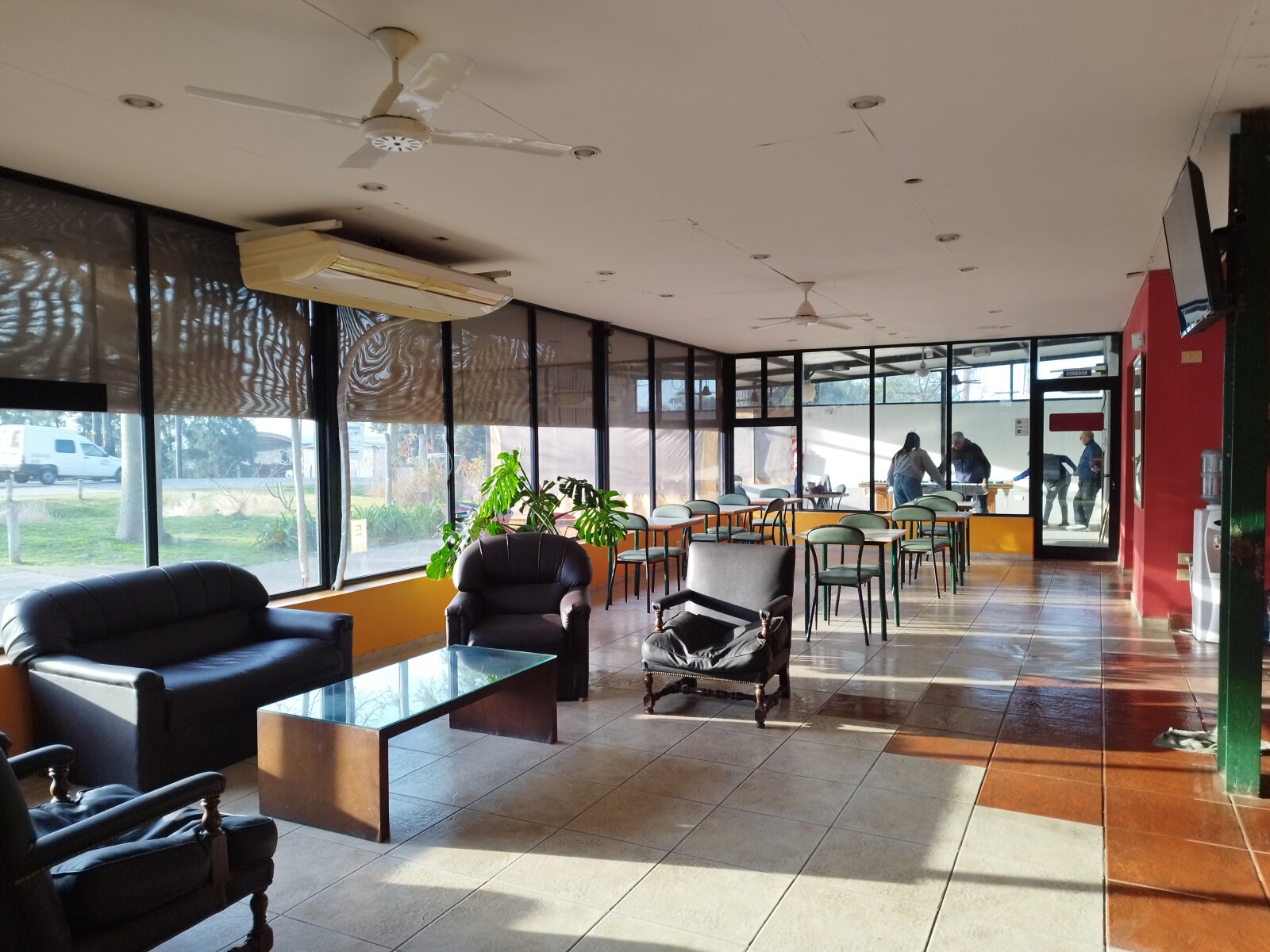 VENTA | Hotel con gran potencial turístico -Hotel Sanguinetti – Victoria, Entre - 14