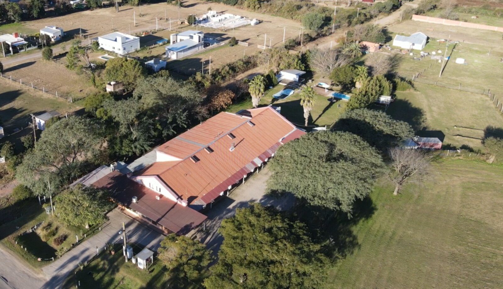VENTA | Hotel con gran potencial turístico -Hotel Sanguinetti – Victoria, Entre - 2