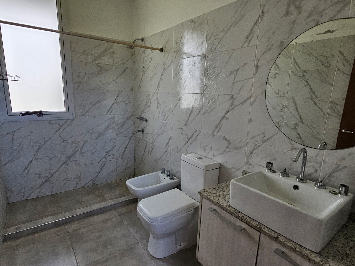 VENTA | Casa de 3 dormitorios con pileta y amplio terreno! Barrio Los Algarrobos – Victoria, Entre Ríos - 26