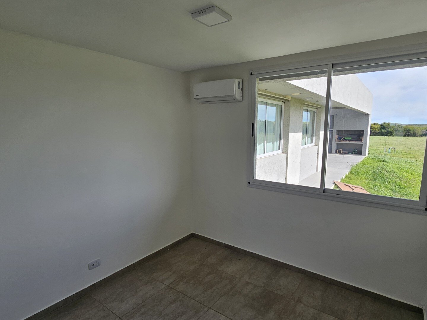 VENTA | Casa de 3 dormitorios con pileta y amplio terreno! Barrio Los Algarrobos – Victoria, Entre Ríos - 16