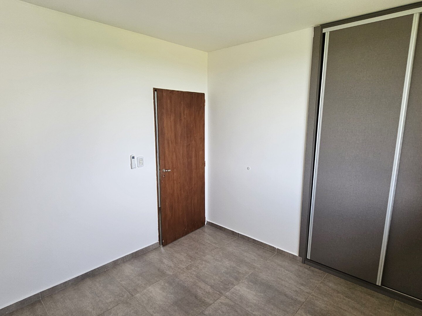 VENTA | Casa de 3 dormitorios con pileta y amplio terreno! Barrio Los Algarrobos – Victoria, Entre Ríos - 23