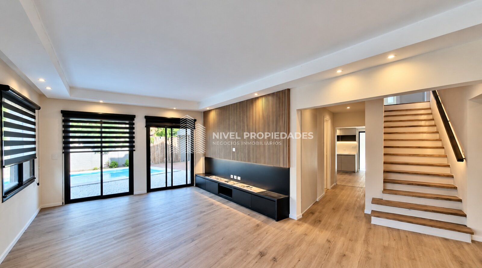 CHALET 5 AMB CON PILETA, PARQUE Y QUINCHO EN ALQUILER - CASTELAR — foto 9