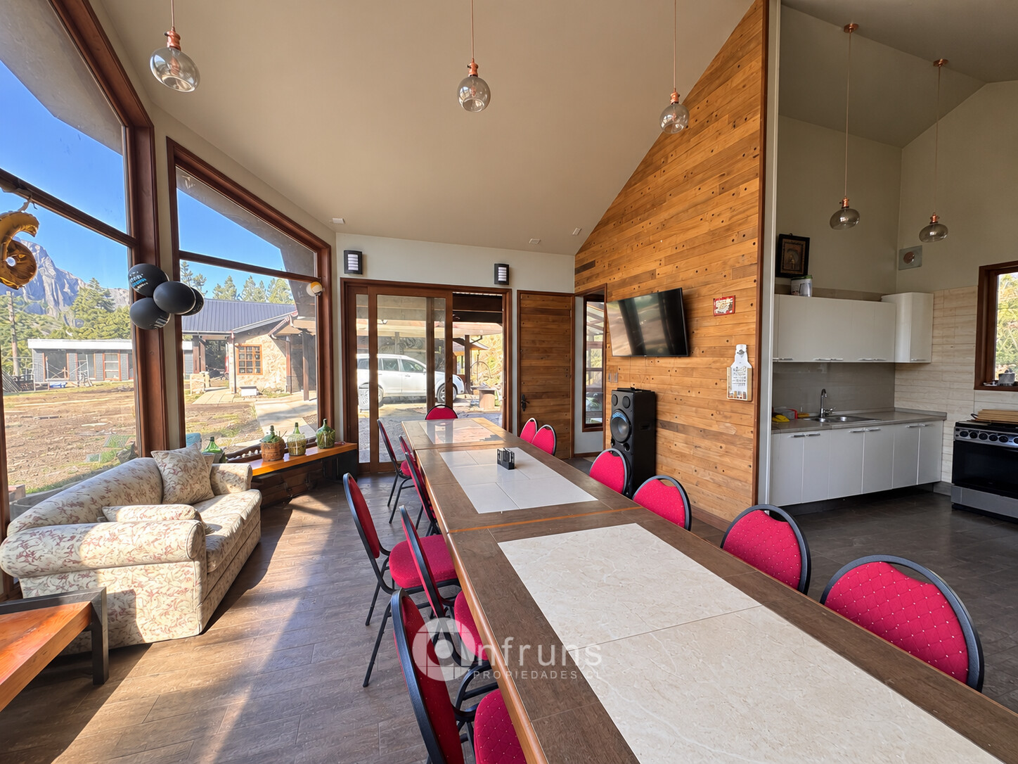 House for Sale in Coyhaique | 3 Bedrooms | 3 Bathrooms | 170 m² | UF 11,000 - 7
