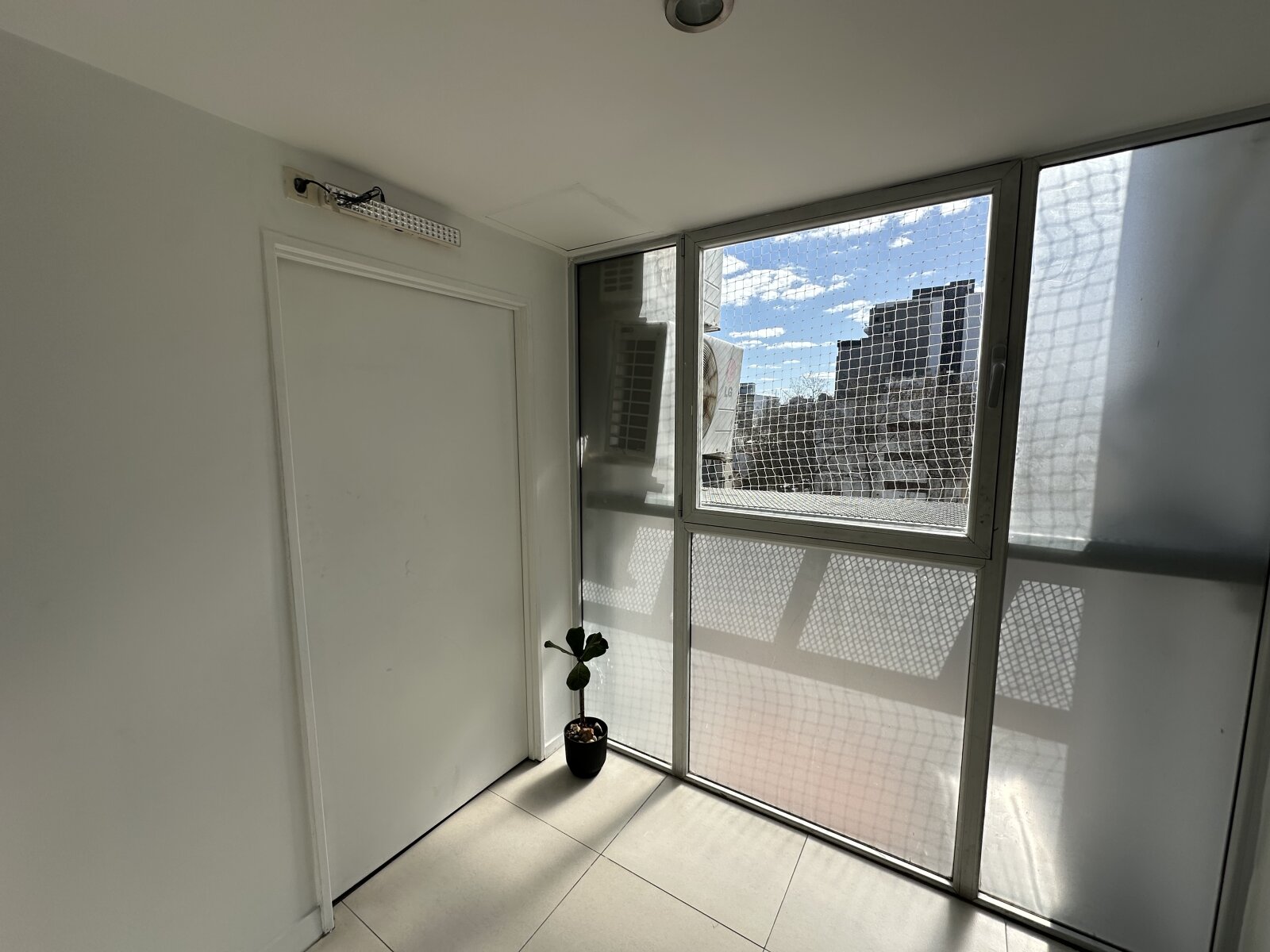 Oficina en Venta - Zona Aldrey - 25