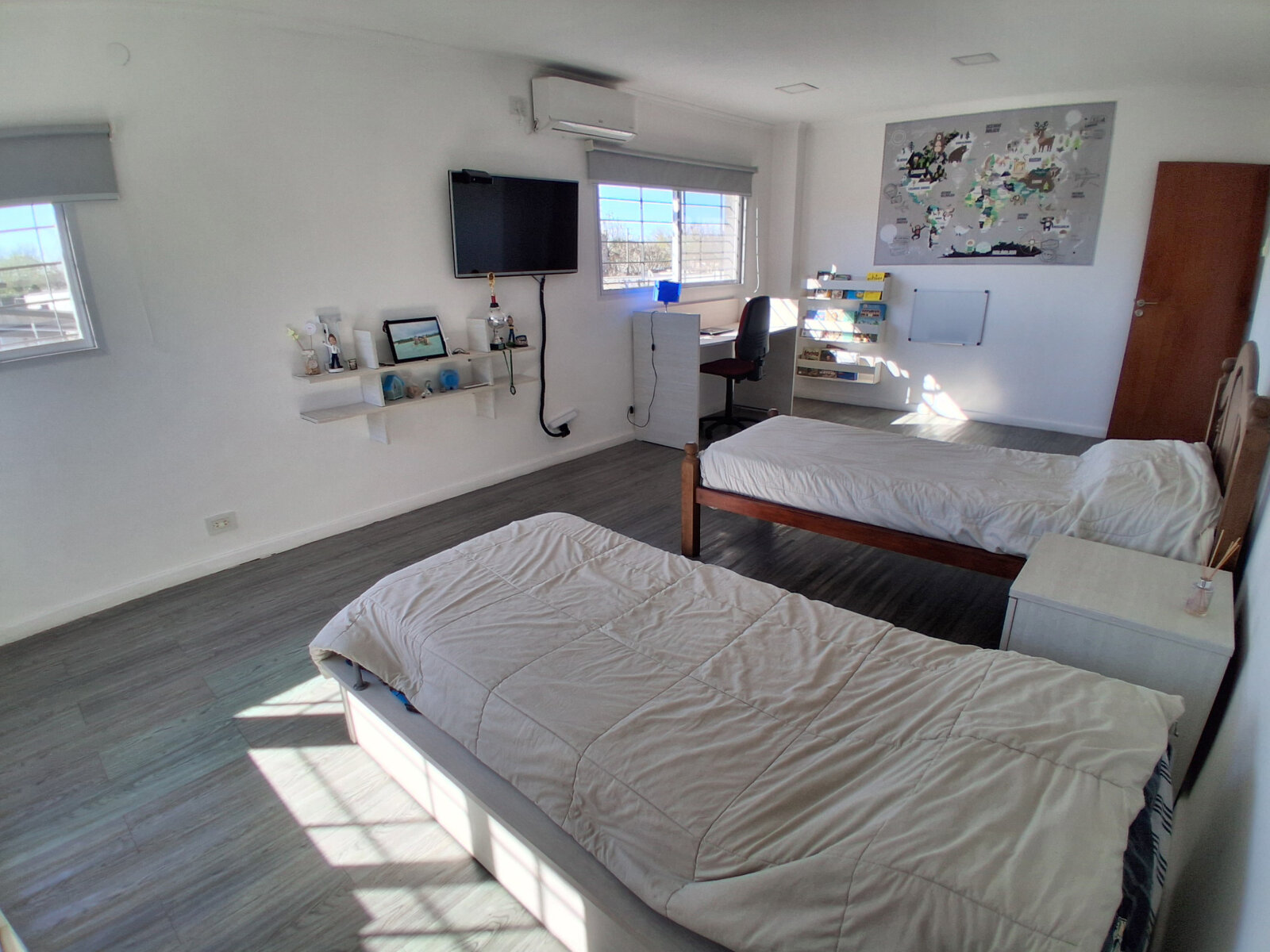 Amplia casa de 3 dormitorios a la venta en Ibarlucea. - 31