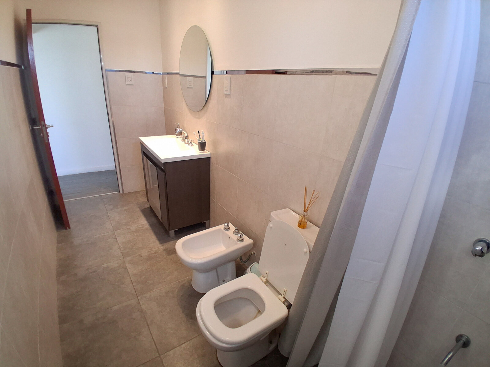 Amplia casa de 3 dormitorios a la venta en Ibarlucea. - 33