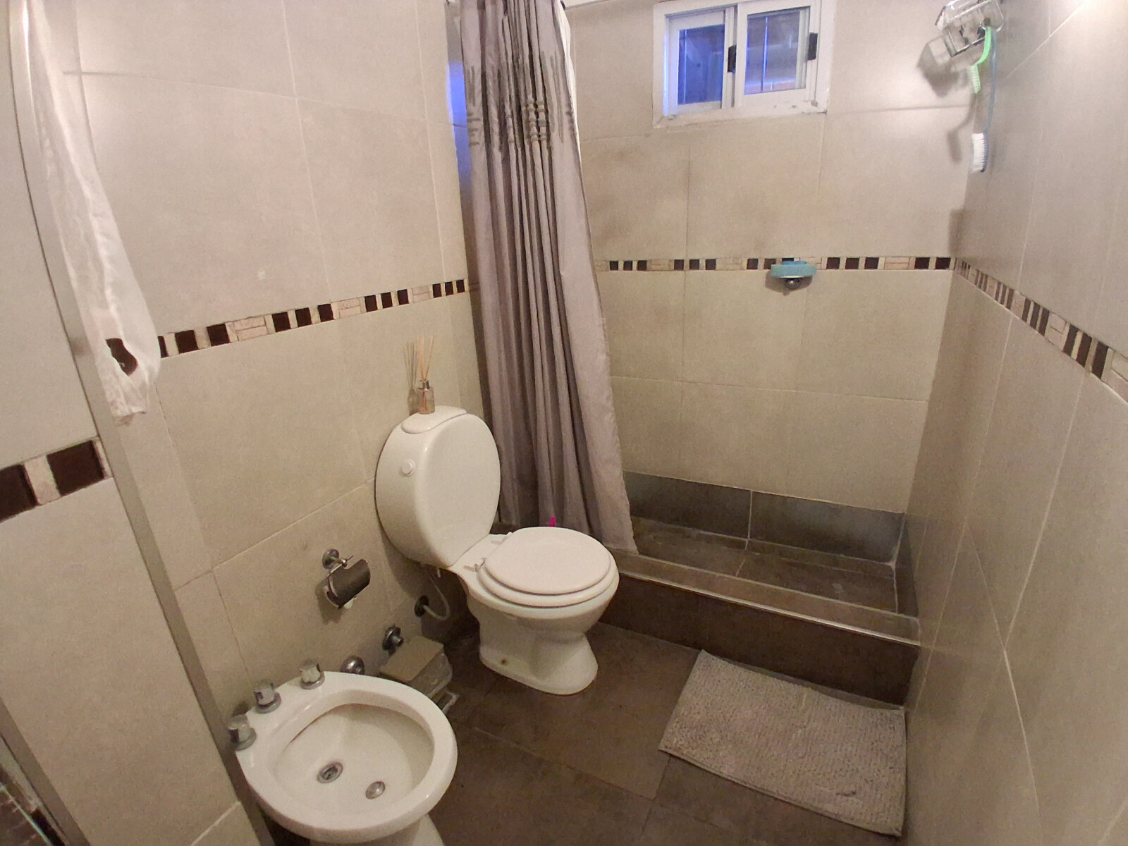 Amplia casa de 3 dormitorios a la venta en Ibarlucea. - 23