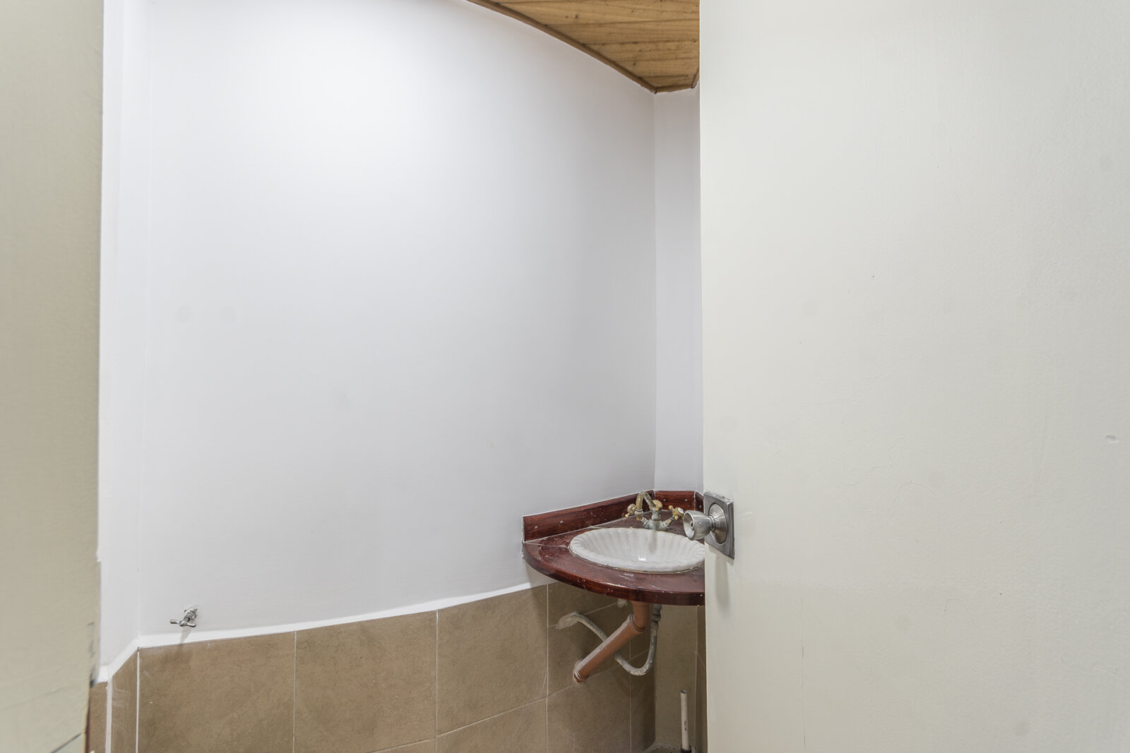 Estudio/ Oficina/ Consultorio. Microcentro - 25