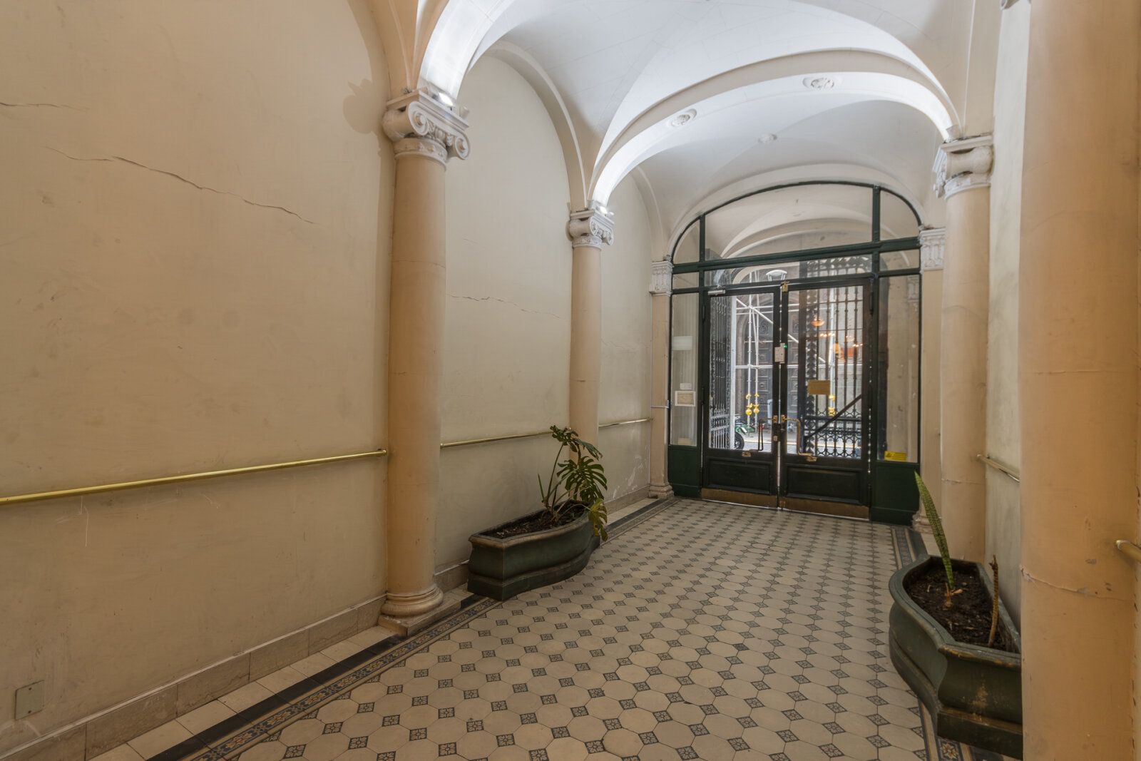 Estudio/ Oficina/ Consultorio. Microcentro - 8