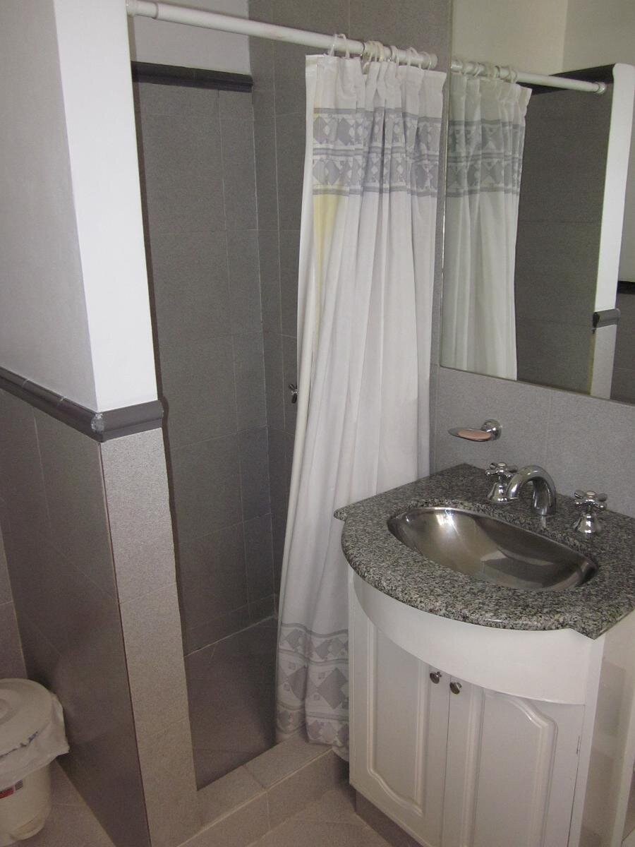 Barrio Norte, Talcahuano 1000, 1 amb, 610, 30m2, u$s 550 todo incluido con tope de $30,000 de luz. — foto 8
