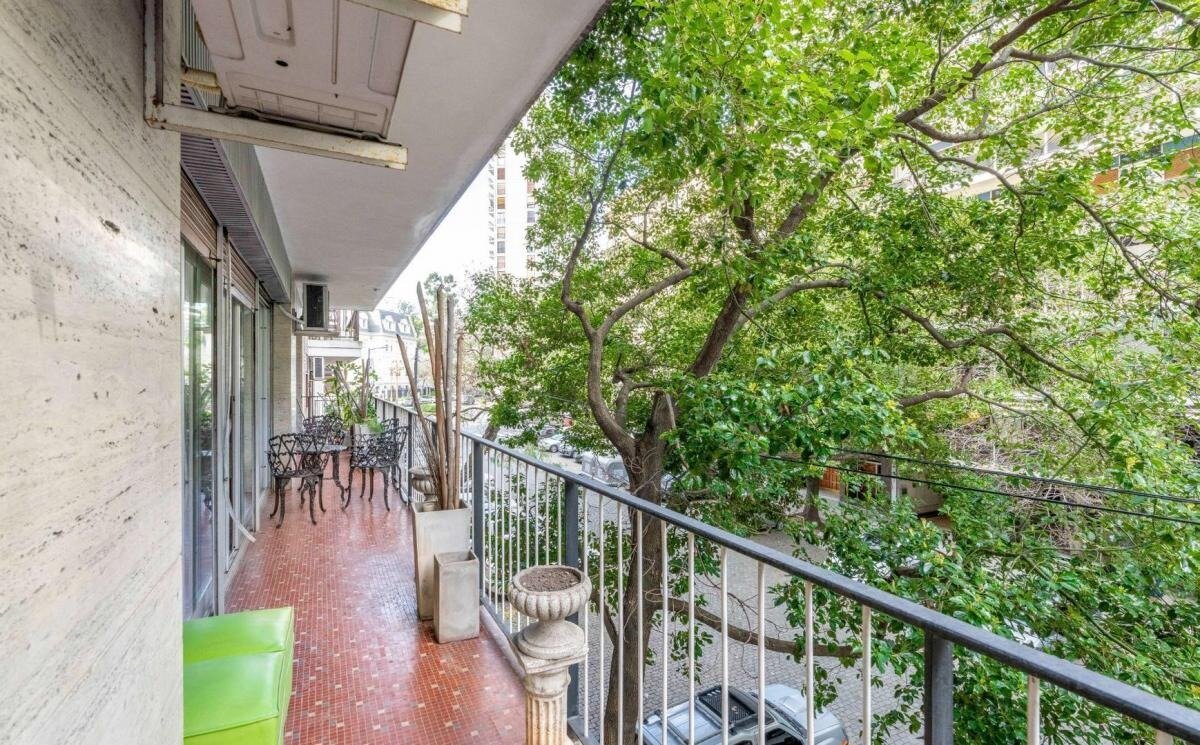 Recoleta, Galileo 2400, 4 amb, 203m2, 1 cochera, vista al frente, VENTA u$s 800.000