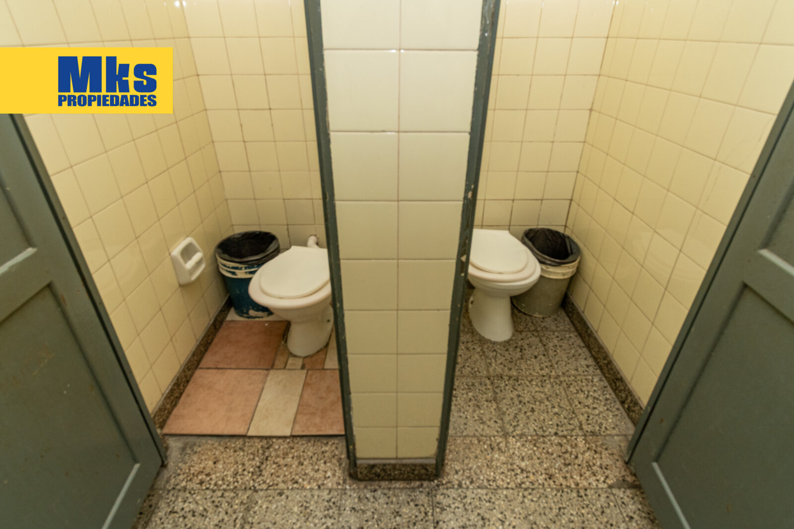 Venta. Galpon con oficinas y estacionamientos. Pompeya. - 44