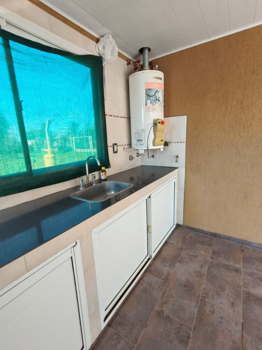 Casa tres dormitorios en Timbúes, barrio Las Quintas - 14