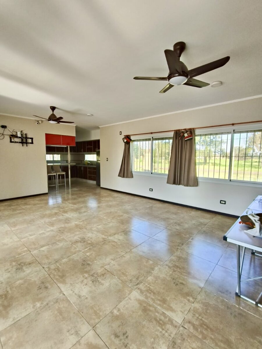 Casa tres dormitorios en Timbúes, barrio Las Quintas - 9