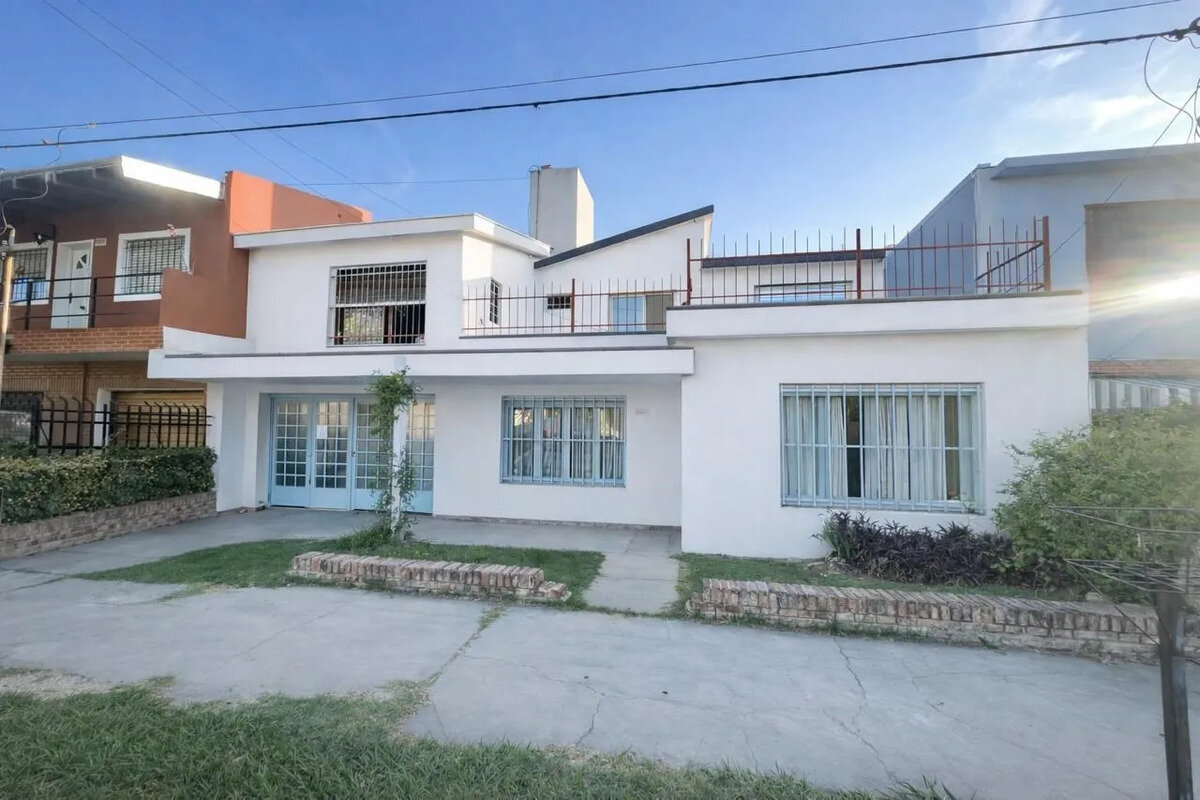 Casa Chalet  En Venta En General San Martin, Córdoba, Argentina