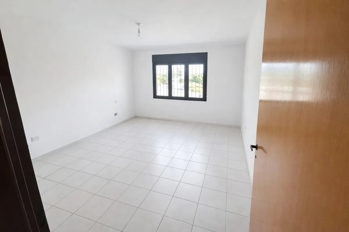 Casa Chalet  En Venta En Córdoba, Córdoba, Argentina - Imagen 16