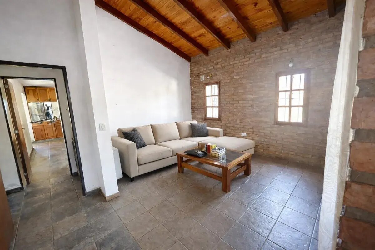 Casa Chalet  En Venta En Córdoba, Córdoba, Argentina - Imagen 3