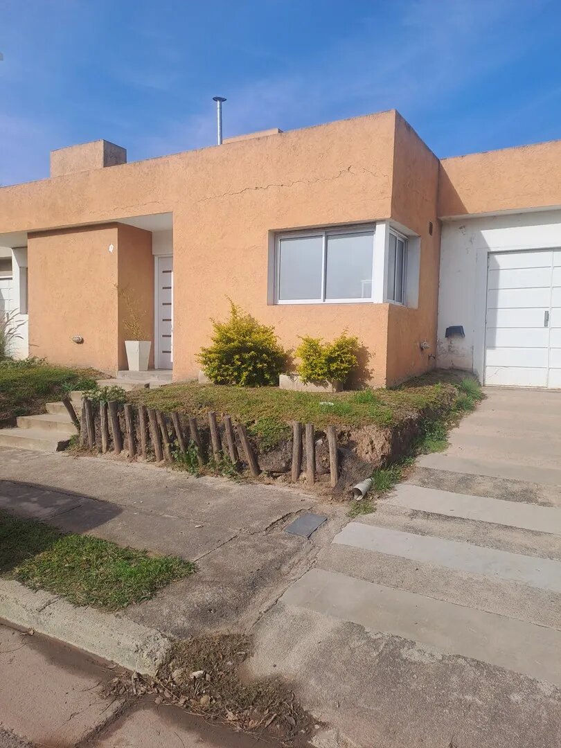 Casa Dúplex  En Venta En La Catalina, Villa Rivera Indarte, Córdoba - Imagen 2