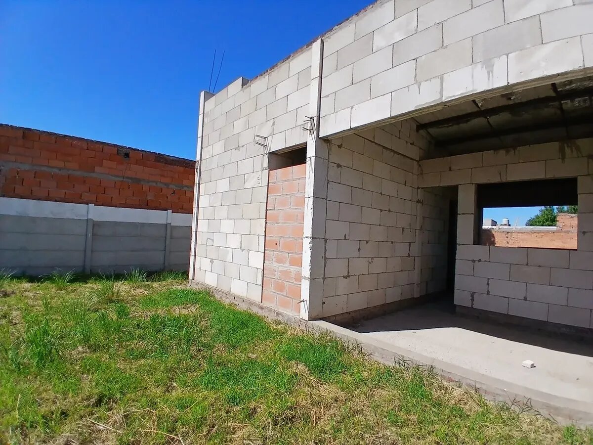 Lote En Venta En Bahía Blanca, Con Construcción Casa 1 Dorm - 16