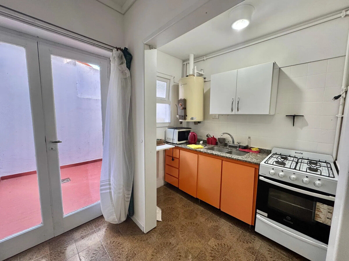 Departamento 2 Ambientes Con Cochera Y Patio - 10