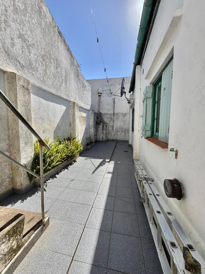 Casa 3 Ambientes Con Departamento Arriba — foto 4