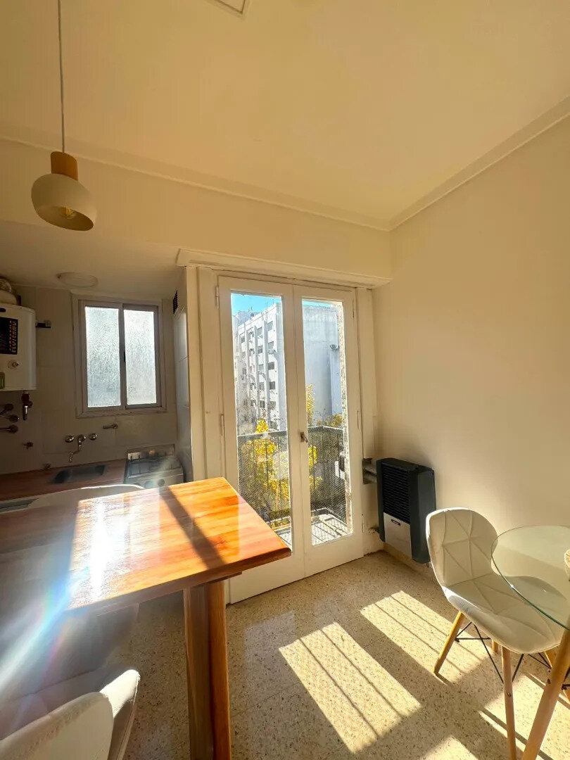 Monoambiente Al Frente En Venta - 7