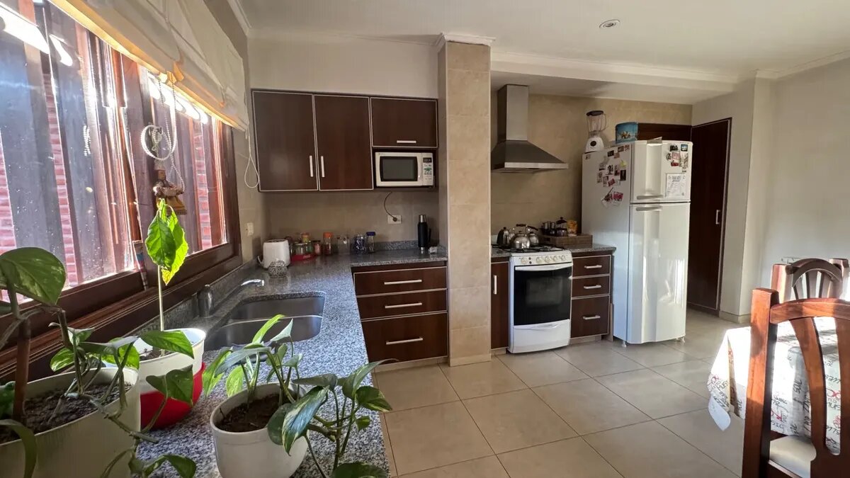 Casa 4 Ambientes Con Parque Apta Crédito - 11