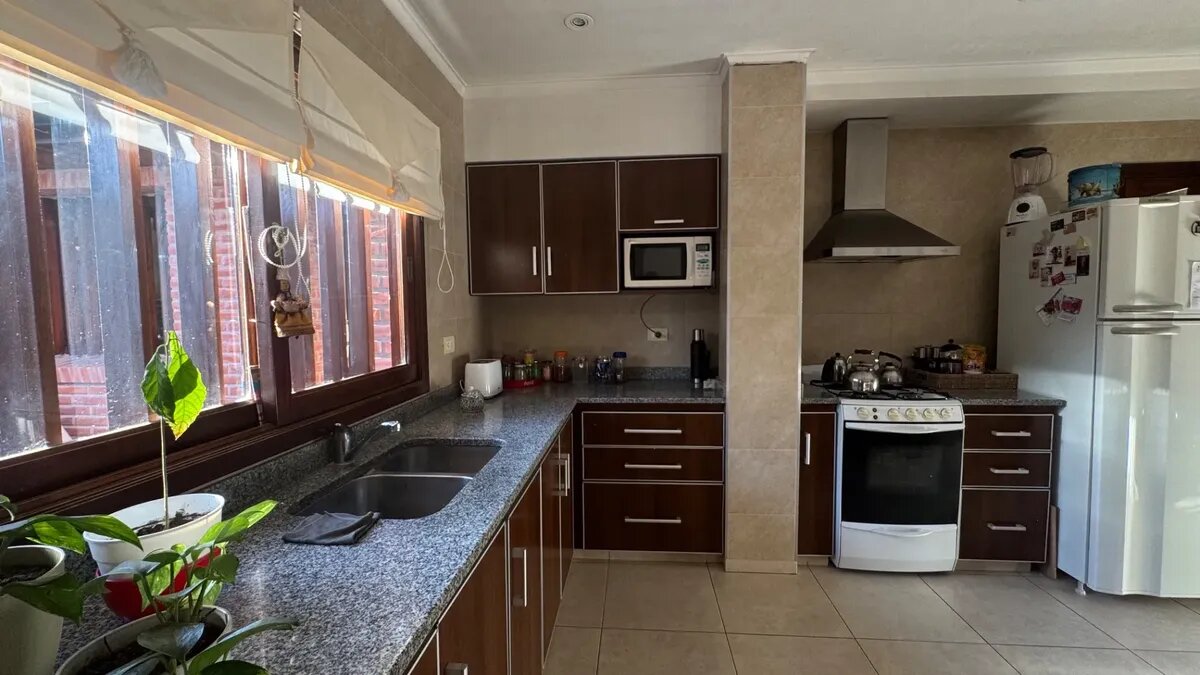 Casa 4 Ambientes Con Parque Apta Crédito - 10